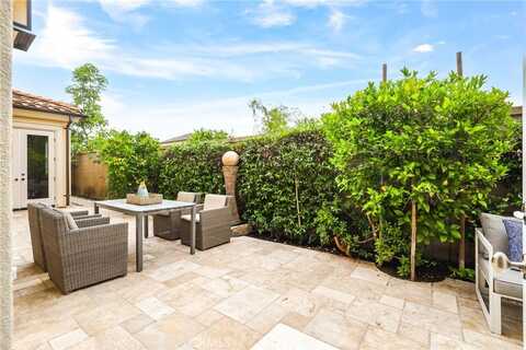 54 Sycamore Bend, Irvine, CA 92620