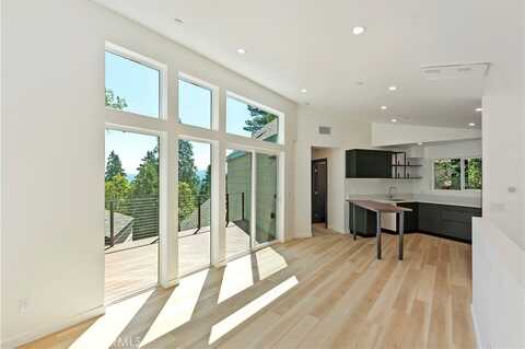441 Oriole Drive, Twin Peaks, CA 92391