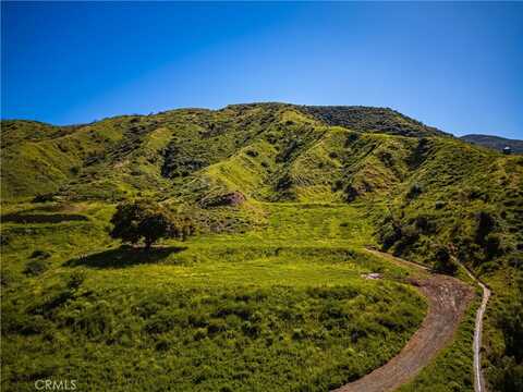15902 Hope Street, Canyon, CA 92676