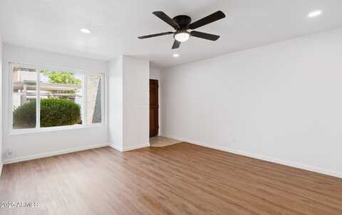 1927 E HAMPTON Avenue, Mesa, AZ 85204