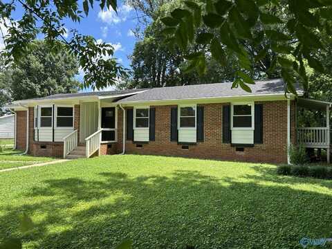 304 N Plymouth Road NW, Huntsville, AL 35811