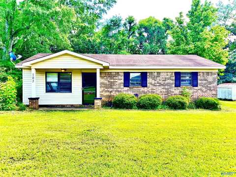 103 Ridgeway Drive, Moulton, AL 35650