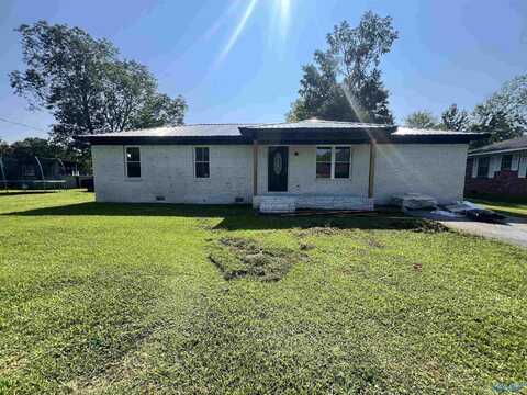 4102 Wright Cir, Rainbow City, AL 35906