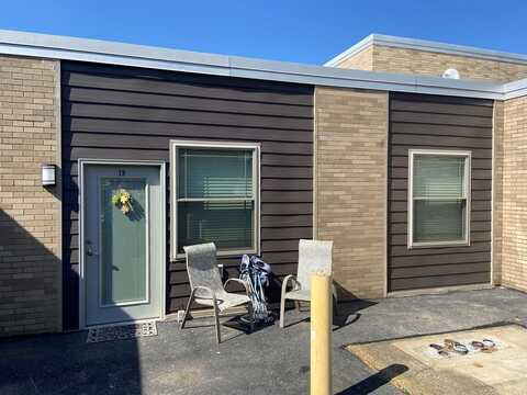 88 School Street Apt 20, Rimersburg, PA 16248