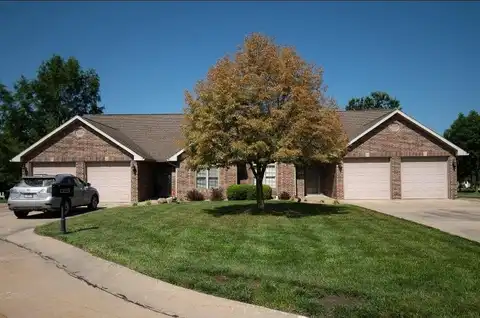 1900-1902 Lakeview Terrace, Chillicothe, MO 64601