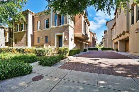 574 Dovecote Ln, Livermore, CA 94551