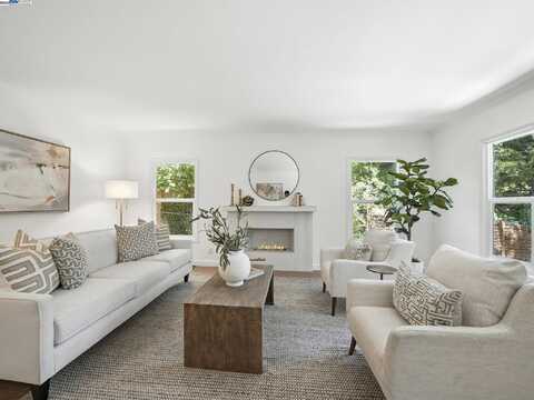 160 Moraga Way, Orinda, CA 94563