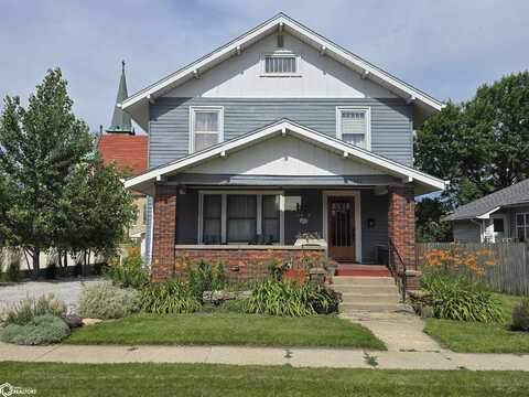 402 N Pine Street, Creston, IA 50801
