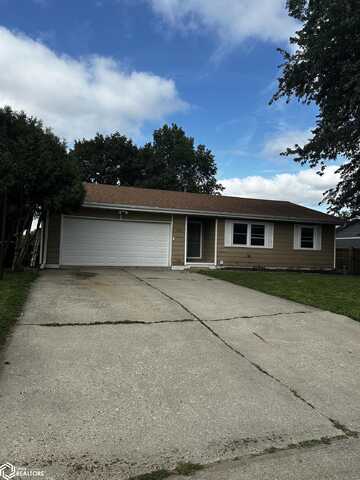 206 Ridge Road, Williamsburg, IA 52361