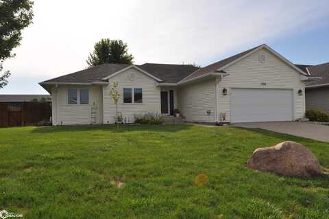 1708 Oakwood Drive, Carroll, IA 51401