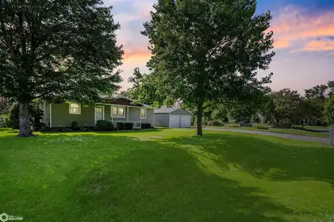 1708 Robertson Drive, Marshalltown, IA 50158