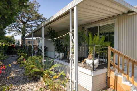2302 Squire Lane, Santa Rosa, CA 95404