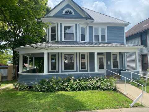 605 North Avenue, Elkins, WV 26241