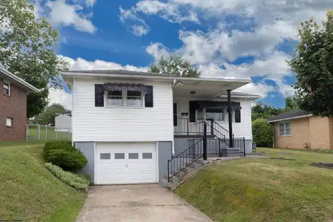 640 Pennsylvania Avenue, Bridgeport, WV 26330