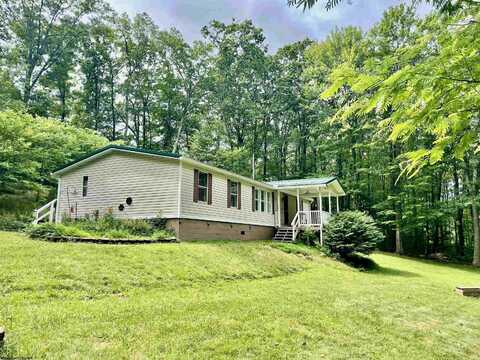 484 Pisgah Road, Bruceton Mills, WV 26525