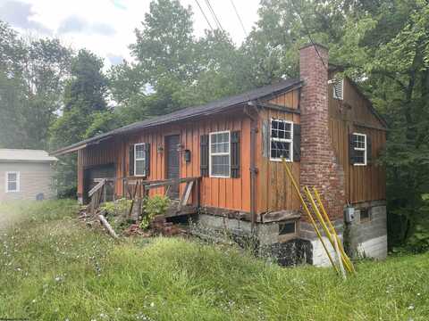 226 E Main Street, Salem, WV 26426
