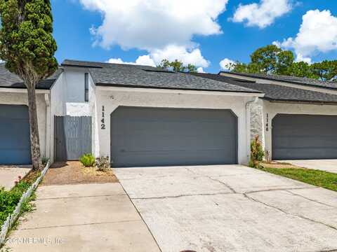 1142 ROMAINE Circle E, Jacksonville, FL 32225