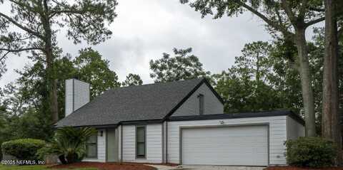 8305 CORALBERRY Lane, Jacksonville, FL 32244