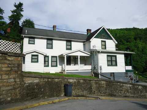 20 Hobart Street, WELCH, WV 24801