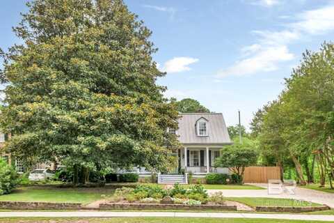 2009 Old Shell Road, Mobile, AL 36607