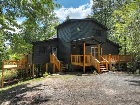 290 Left Turn, Blue Ridge, GA 30513