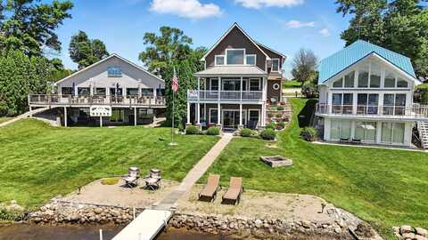 10180 E 600 S Big Long Lake, Hudson, IN 46747