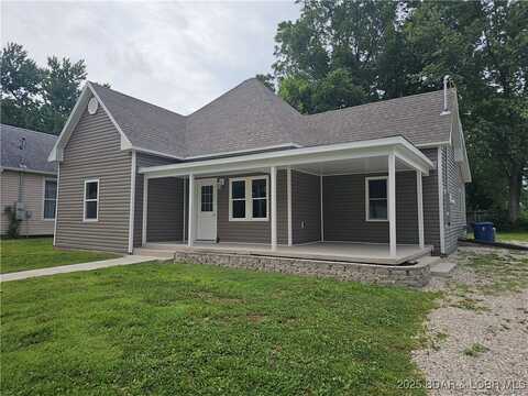 215 3rd Street, Eldon, MO 65026