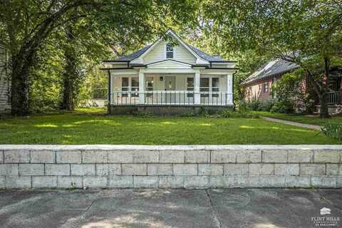 419 Kearney Street, Manhattan, KS 66502