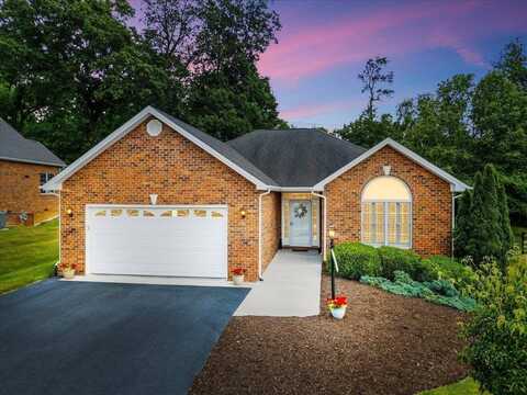 405 Clairmont Drive, Blacksburg, VA 24060