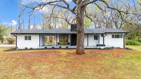 1761 Old Farm Road, Lynchburg, VA 24503