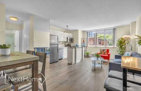 345 East 93rd Street #2E, New York, NY 10128