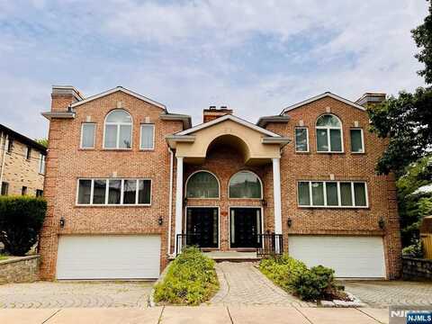 312 13th A, Palisades Park, NJ 07650
