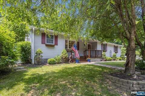 130 Lake Iliff Road, Andover Twsp, NJ 07860