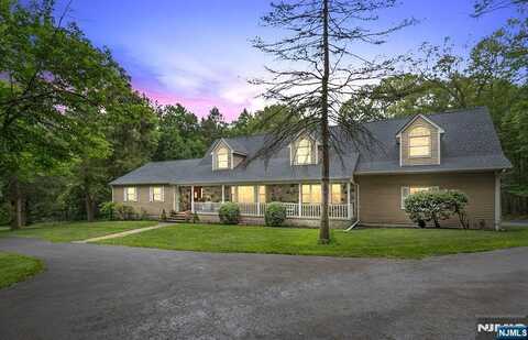 103 Burnt Meadow Road, Ringwood, NJ 07456