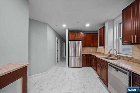 3311 Pleasant Avenue 2, Union City, NJ 07087