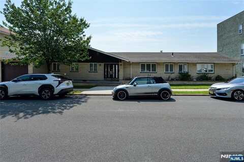 611 5th Street, Carlstadt, NJ 07072