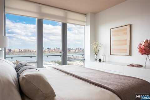 320 Adolphus Avenue Unit 321-B, Cliffside Park, NJ 07010