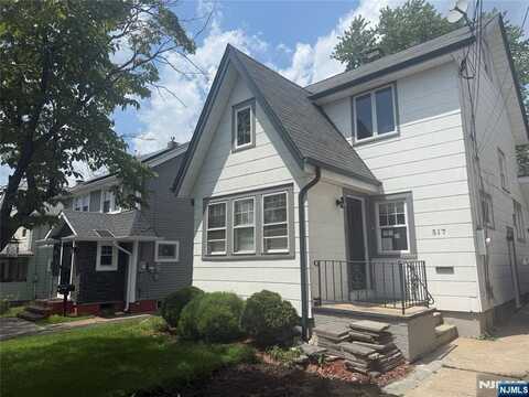 517 Maple Avenue, Teaneck, NJ 07666