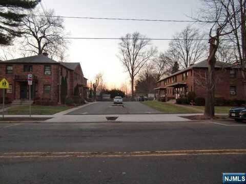 478 Broad Avenue 6, Leonia, NJ 07605