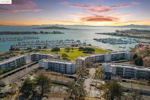 1205 Melville Sq, Richmond, CA 94804