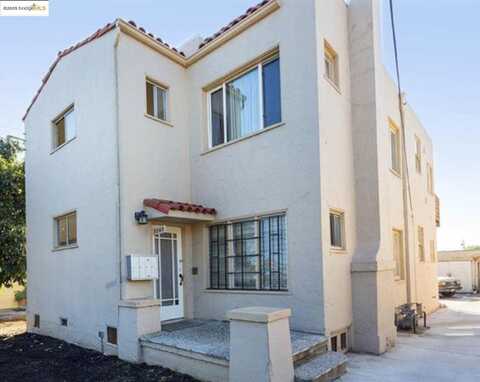 3243 E 23Rd St, Oakland, CA 94601