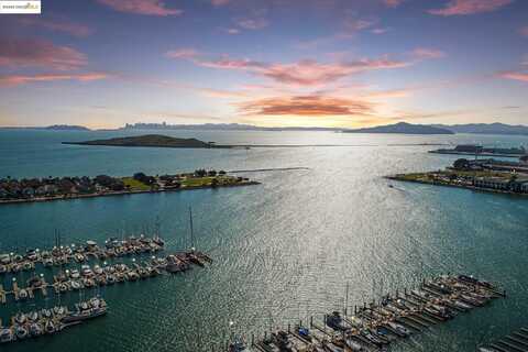 96 Bayside Ct, Richmond, CA 94804