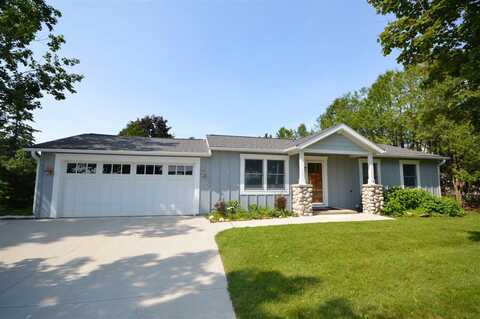 1215 Atkins, Petoskey, MI 49770