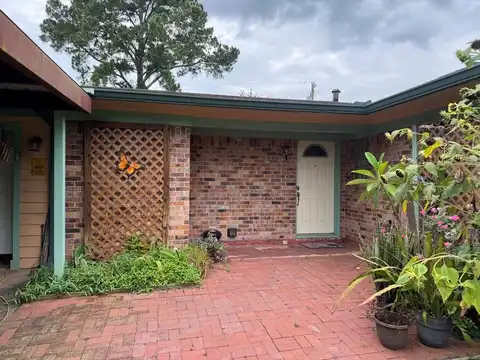 198 Airport Sub Rd, Center, TX 75935