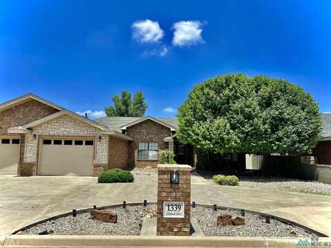 1339 Oakwood Circle, Portales, NM 88130