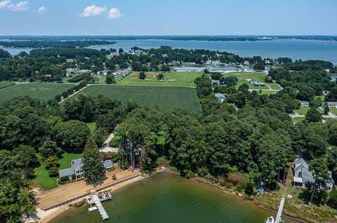 2 Harveys Neck Road, Wicomico Church, VA 22473