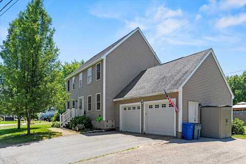 21 Dows Lane, Seabrook, NH 03874