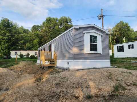 24 Cassie Lane, Bennington, VT 05201