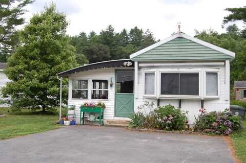 10 Dart Street, Hooksett, NH 03106