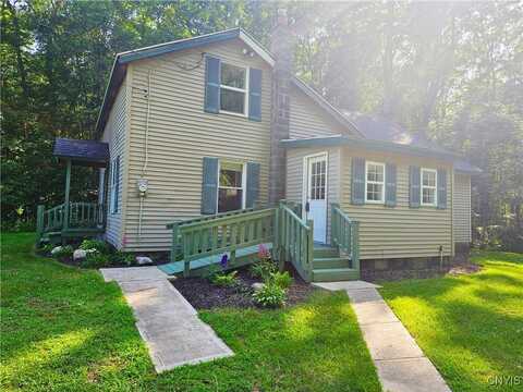 147 North Street, Constantia, NY 13042